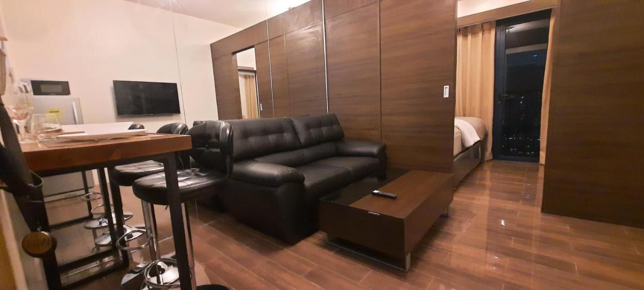 Air Luxury Makati Cbd With Balcony Apartment Manila Exterior photo