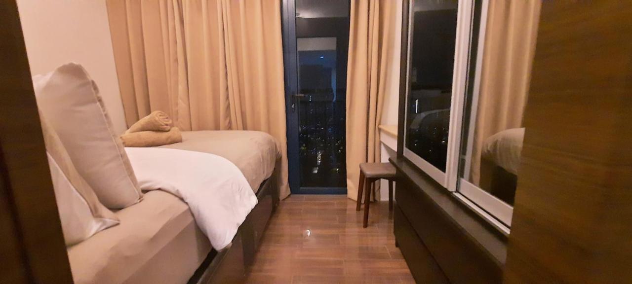 Air Luxury Makati Cbd With Balcony Apartment Manila Exterior photo
